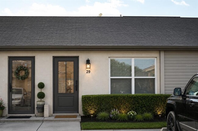 property at 29 W Country Cove Way