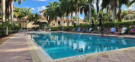 2900 NW 125th Ave in Sunrise, FL - Foto de edificio - Building Photo