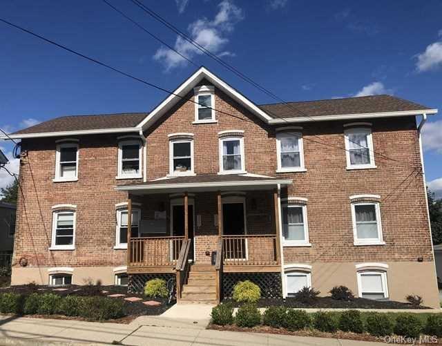 property at 372-374 Verplanck Ave