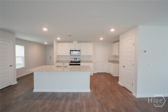 430 Coconut Dr in Bloomingdale, GA - Building Photo - Building Photo
