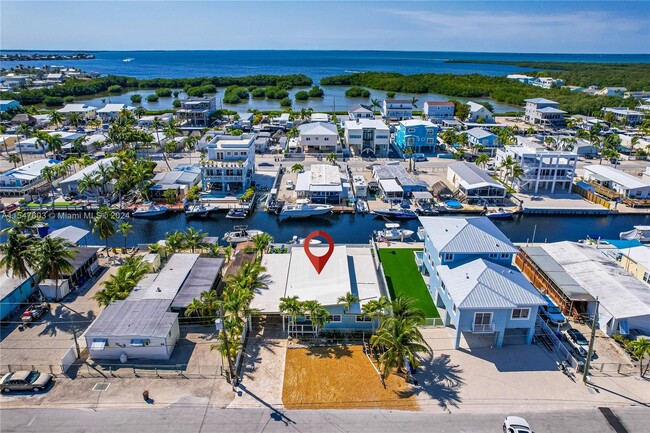 250 Lower Matecumbe Rd in Key Largo, FL - Foto de edificio - Building Photo