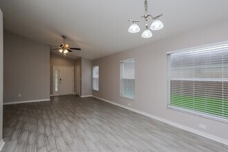 6609 Northhaven Ct in Riverview, FL - Building Photo - Building Photo