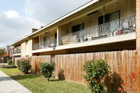 Medical Center Apartments in Houston, TX - Building Photo - Building Photo