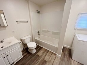 215 N Kimmel St in Berrien Springs, MI - Building Photo - Building Photo