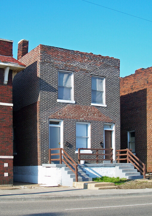 2920-2922 State Street in East St. Louis, IL - Building Photo