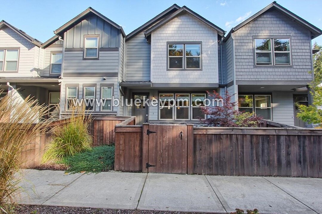 13707 NW 7th Pl in Vancouver, WA - Foto de edificio