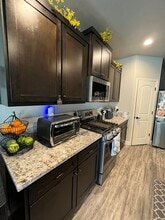 1356 S Enns Ave in Reedley, CA - Building Photo - Building Photo