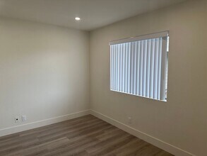 219 E Maple St in Glendale, CA - Building Photo - Building Photo