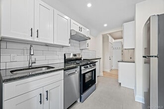 12 Thomas Pl, Unit 3 in New Rochelle, NY - Foto de edificio - Building Photo