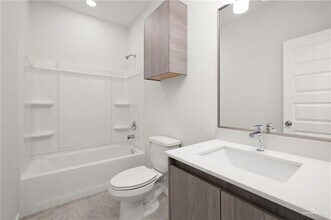 12 N Alexandrite Ave in Edinburg, TX - Building Photo - Building Photo