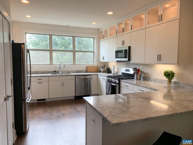 129 Almere Ave in Charlottesville, VA - Building Photo - Building Photo