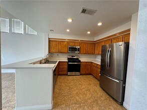 1608 Dia Del Sol Way in Las Vegas, NV - Building Photo - Building Photo