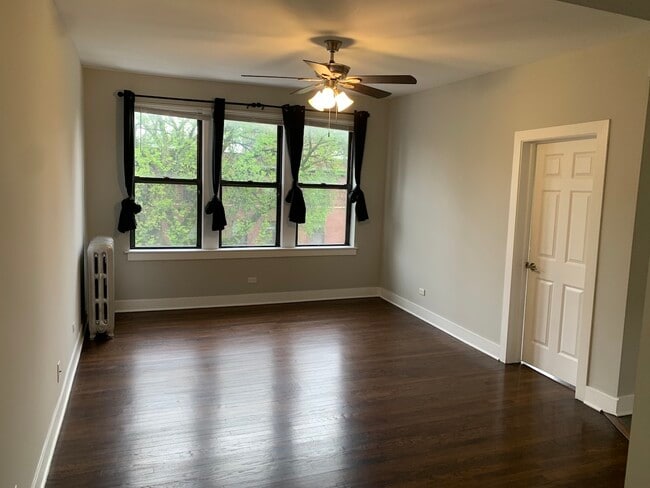 5501 S Everett Ave in Chicago, IL - Foto de edificio - Building Photo