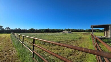 1701 Co Rd 113 in Whitesboro, TX - Building Photo - Building Photo