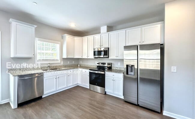 1018 Echo Rdg Rd in Columbia, TN - Building Photo - Building Photo