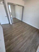 430-4430 Square One Dr in Mississauga, ON - Building Photo - Building Photo