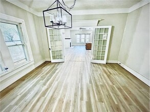 609 N Mary St in Comanche, TX - Foto de edificio - Building Photo