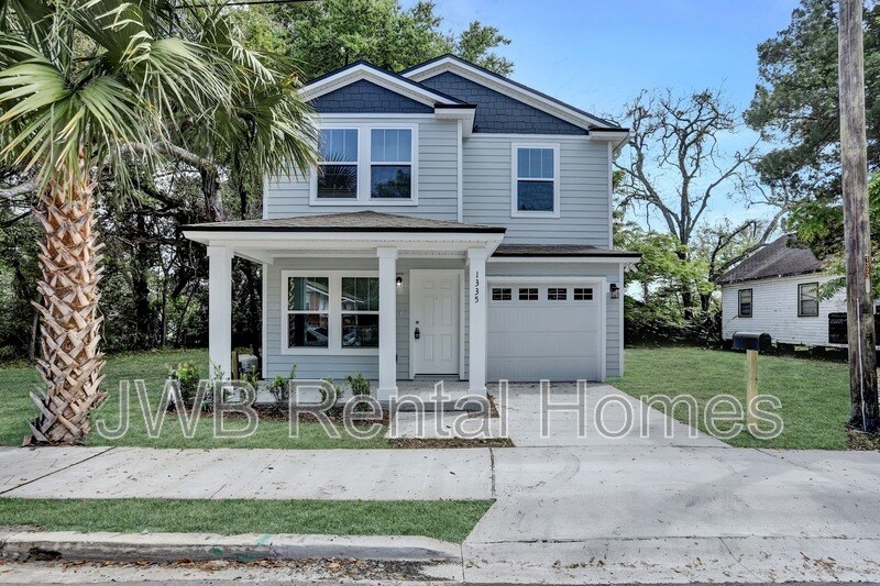 1335 Bridier St in Jacksonville, FL - Building Photo