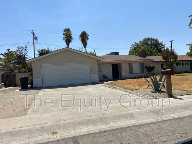 3615 W Laurel Ave in Visalia, CA - Building Photo - Building Photo