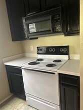 4803 Hamilton Wolfe in San Antonio, TX - Building Photo - Building Photo