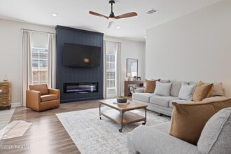 901 Russo Rd in New Iberia, LA - Building Photo - Building Photo