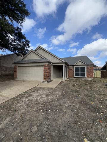 207 Hibiscus Dr in Arlington, TX - Building Photo - Building Photo