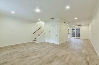 1201 McDuffie St in Houston, TX - Building Photo - Building Photo