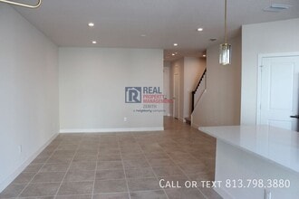 20295 Lou Angela Ln in Lutz, FL - Building Photo - Building Photo