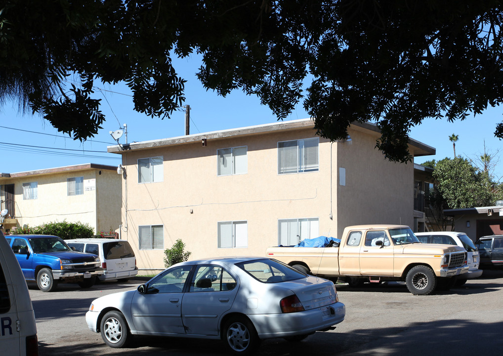 3724-3732 Sunset Ln in San Ysidro, CA - Building Photo