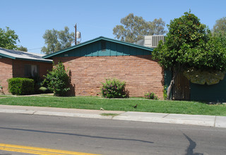 1006 S Dorsey Ln in Tempe, AZ - Building Photo - Building Photo