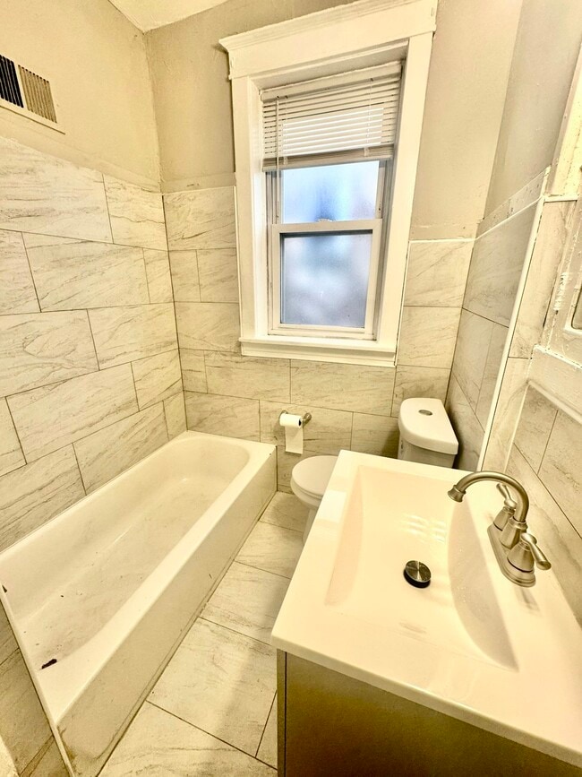 4055 Tholozan Ave in St. Louis, MO - Building Photo - Building Photo