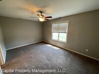 2902 Marguerite Dr photo'