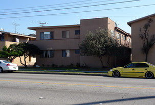 12316 Inglewood Ave Apartments