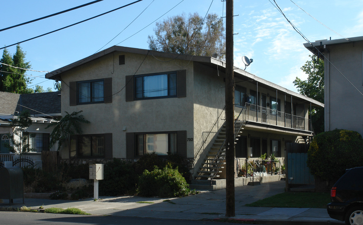 702 Vine St in San Jose, CA - Building Photo