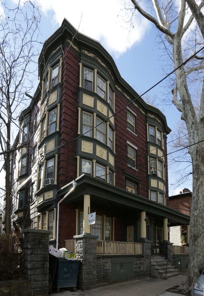 3312 Hamilton Street in Philadelphia, PA - Foto de edificio - Building Photo