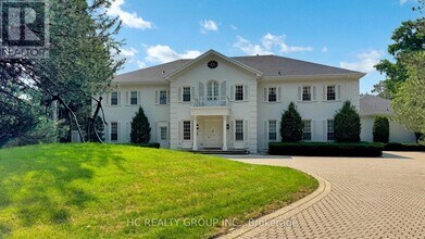 22-20 Park Ln Cir in Toronto, ON - Building Photo - Building Photo