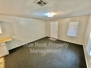 608 W 4th St in Ada, OK - Building Photo - Building Photo