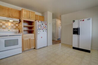 16280 W 14th Ave in Golden, CO - Building Photo - Building Photo