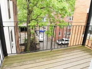 429 Harvard St, Unit 6 in Brookline, MA - Foto de edificio - Building Photo