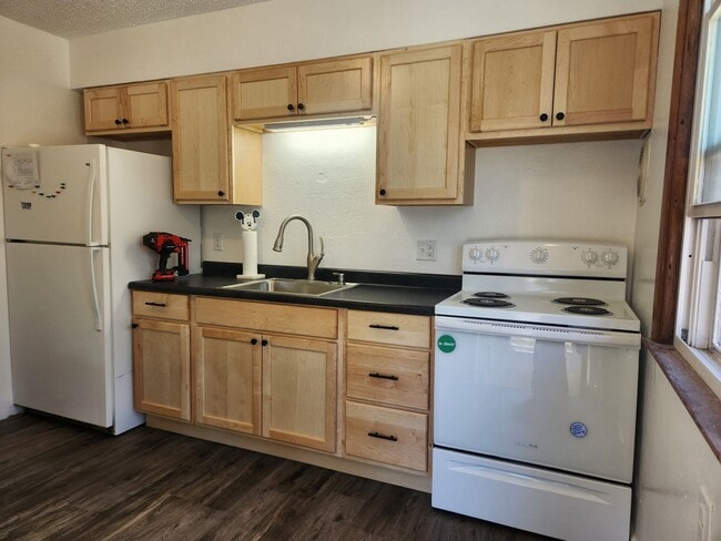 property at 1833 Cornwall Ave