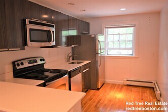 67 Wyman St in Newton, MA - Building Photo - Building Photo