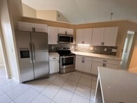 1425 Lacosta Dr W in Pembroke Pines, FL - Building Photo - Building Photo