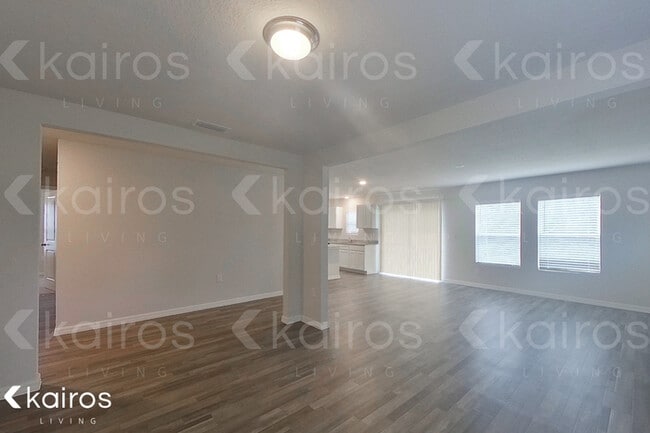 1233 Huntington St in North Port, FL - Building Photo - Building Photo