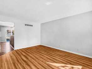 104 Britanna Dr in Belleville, IL - Building Photo - Building Photo