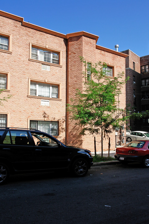 1743 Davidson Ave in Bronx, NY - Foto de edificio