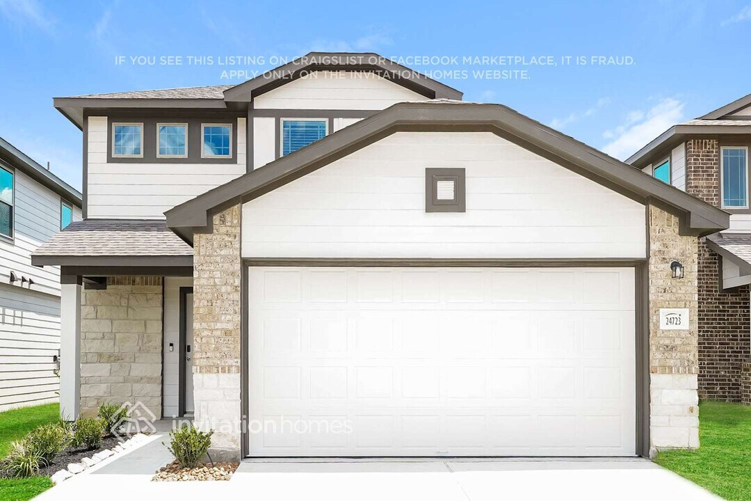 24723 Linaria Dr in Montgomery, TX - Building Photo