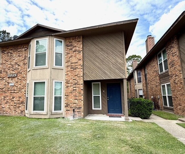 property at 2021 S Brightside View Dr