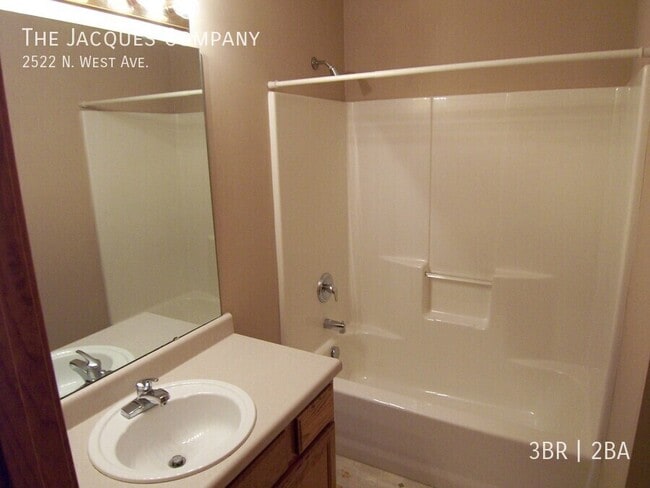 2522 N West Ave in Springfield, MO - Building Photo - Building Photo