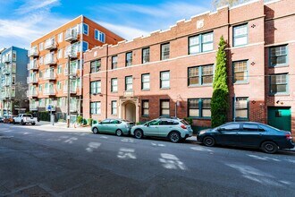 Consulate in Seattle, WA - Building Photo - Building Photo