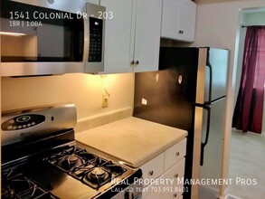1541 Colonial Dr in Woodbridge, VA - Building Photo - Building Photo